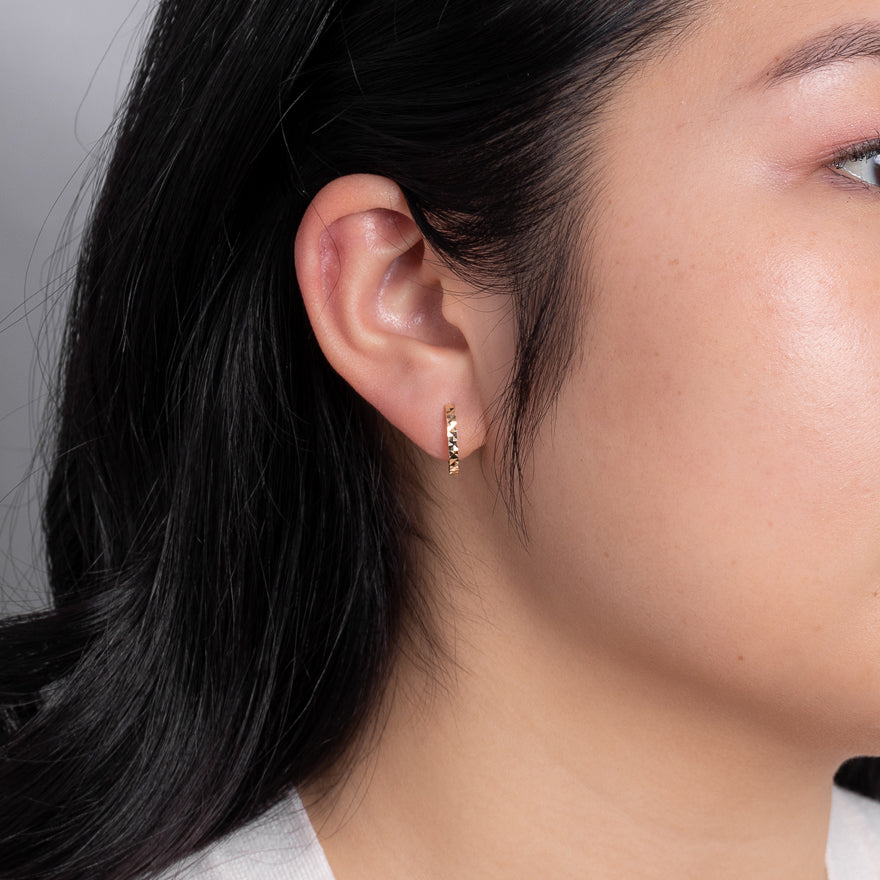 10K Yellow Gold Hoop Earrings With Diamond Cut Pattern