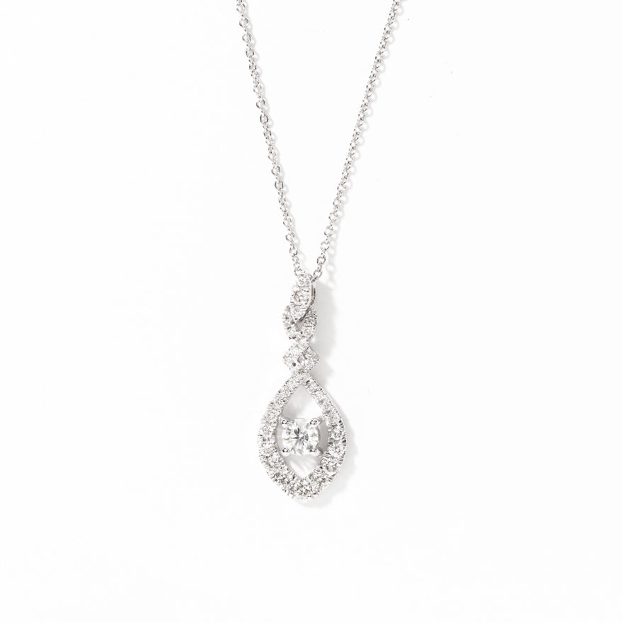 Diamond Cluster Necklace in 10K White Gold (0.50 ct tw)