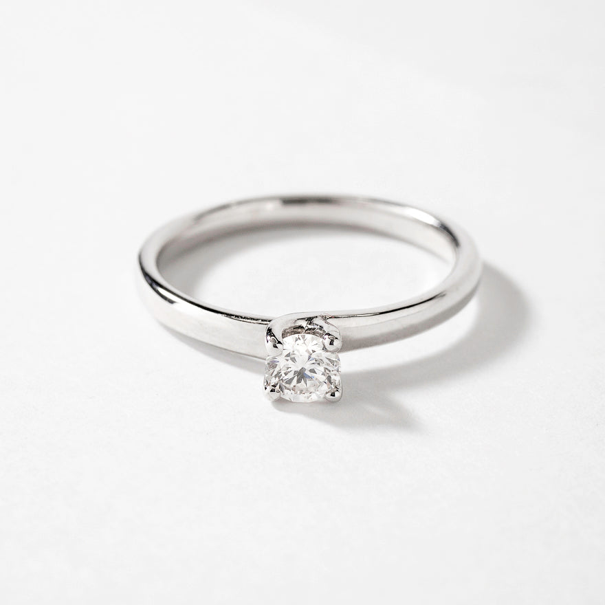 Diamond Solitaire Ring in 14K White Gold (0.25ct tw)