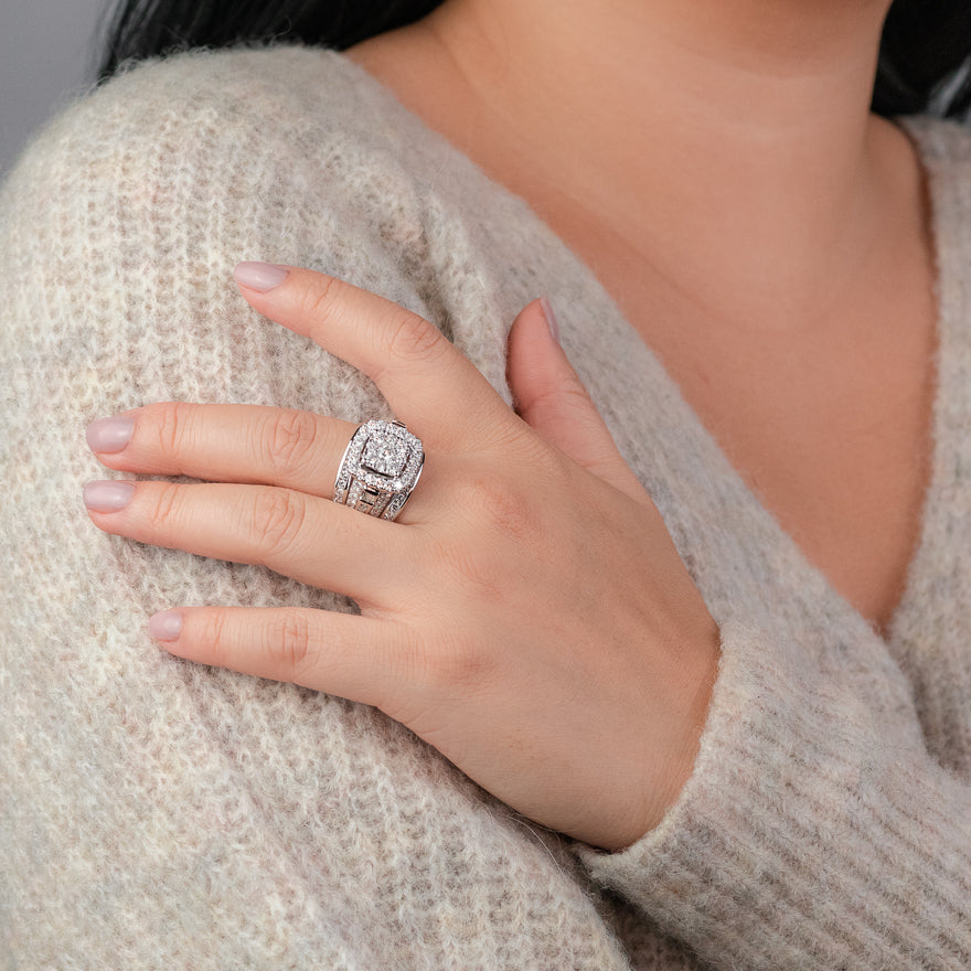 Diamond Statement Ring in 10K White Gold tw) – Ann-Louise