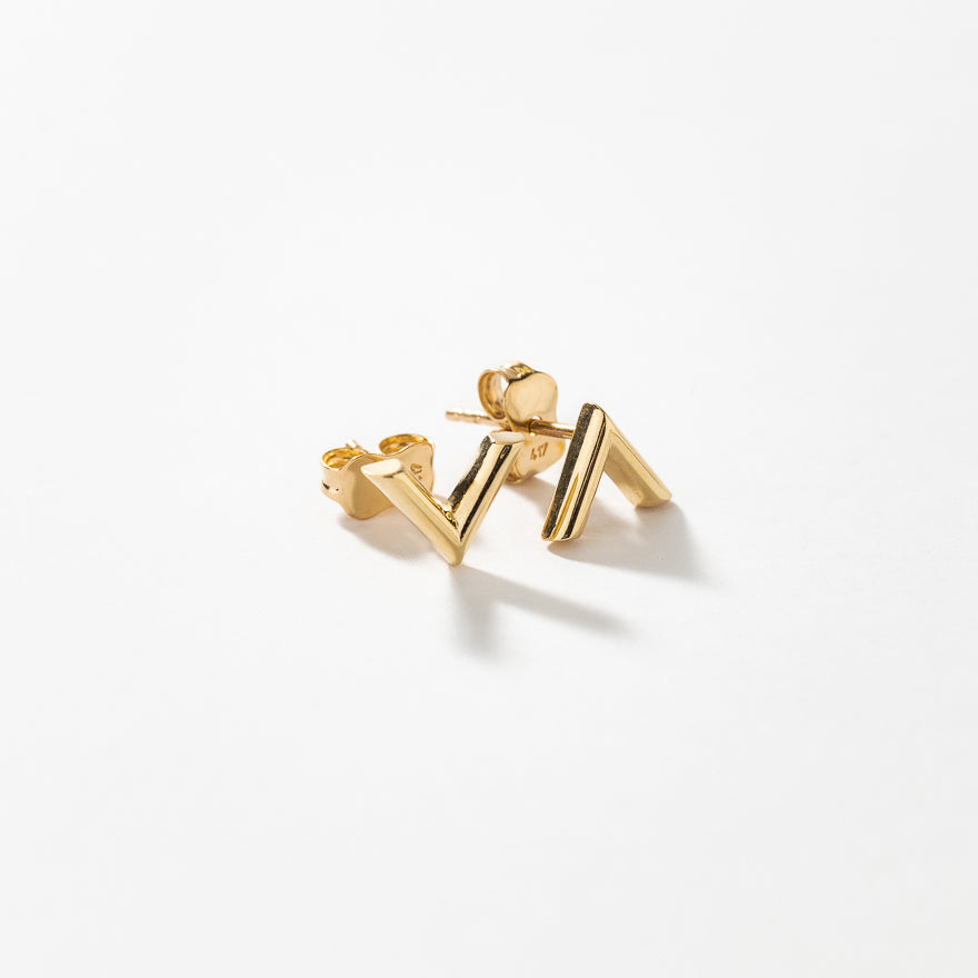 Chevron Stud Earrings in 10K Yellow Gold