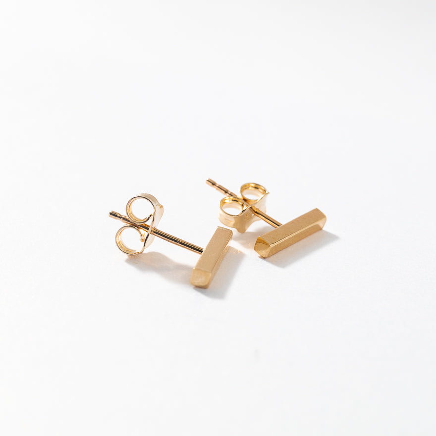 Bar Stud Earrings in 10K Yellow Gold