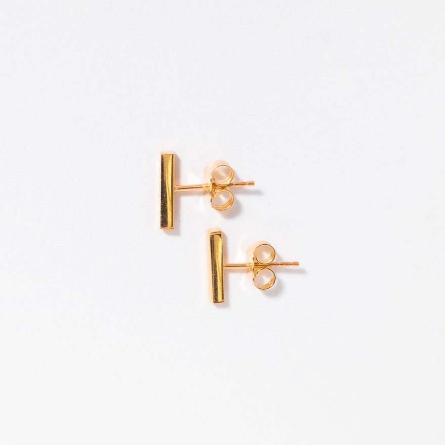 Bar Stud Earrings in 10K Yellow Gold