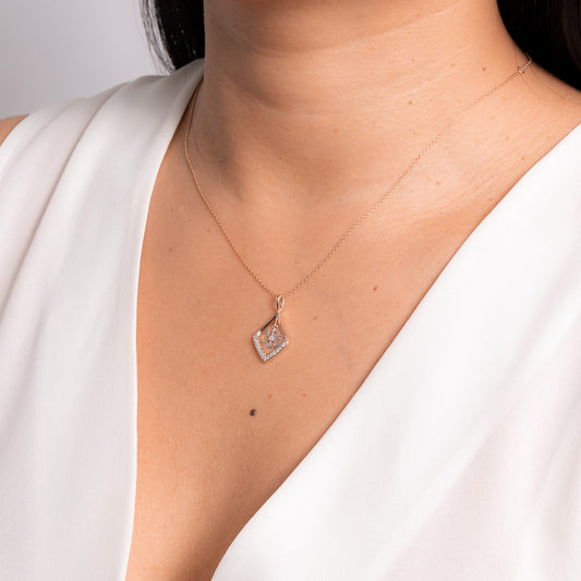 Snowflake Diamond Pendant Necklace in 10K Yellow and White Gold (0.12 ct tw)