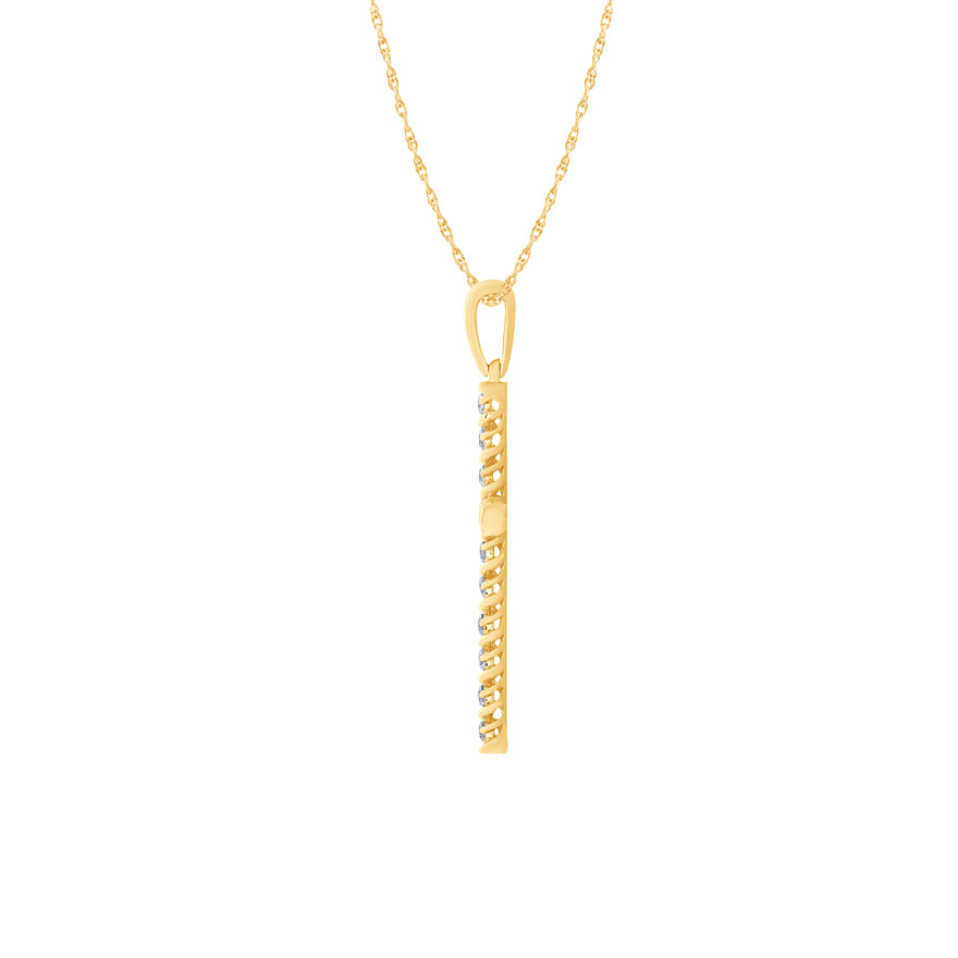 Diamond Cross Pendant Necklace in 10K Yellow Gold (0.25 ct tw)