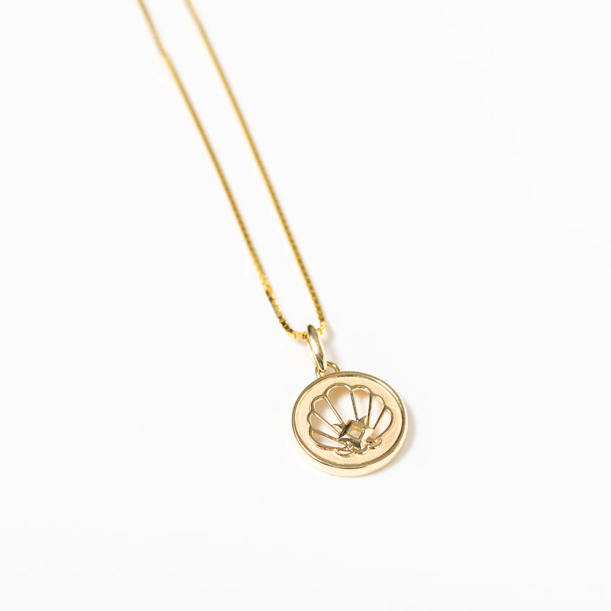 Shell Talisman Pendant in 10K Yellow Gold