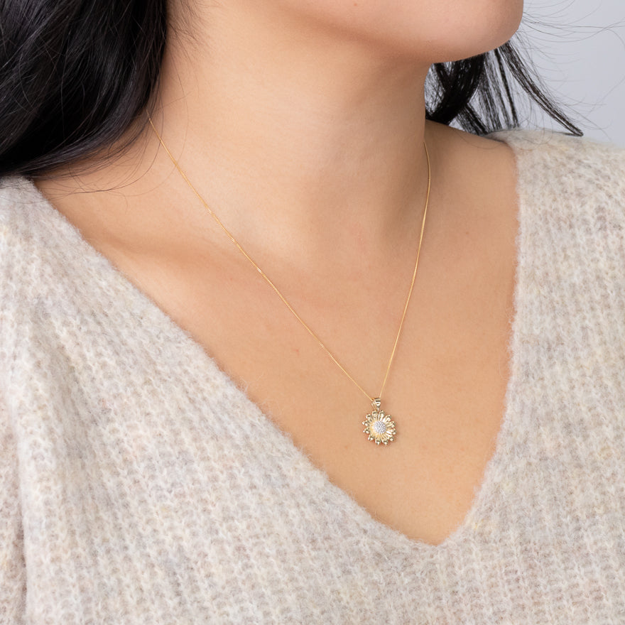 Dainty sunflower clearance necklace