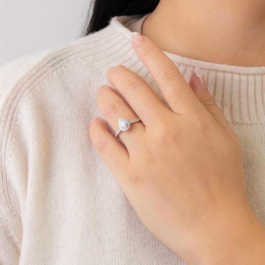 Pear shaped gold on sale ring