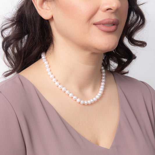 18" 8-9mm Cultured Pearl Strand Necklace